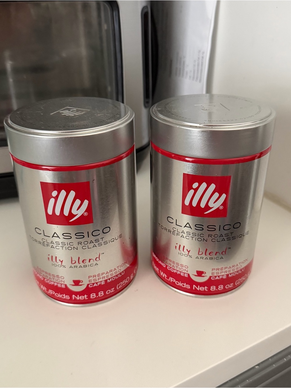 Illy coffee tins empty